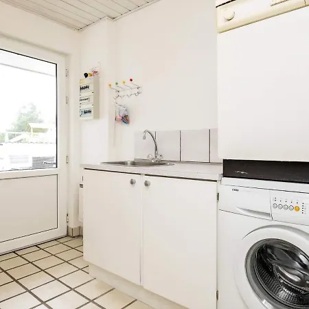 10 Person In Bl Vand Hotell 4*