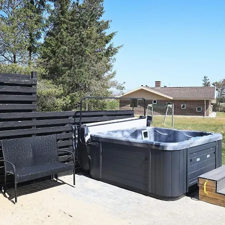 Hotel 10 Person In Bl Vand